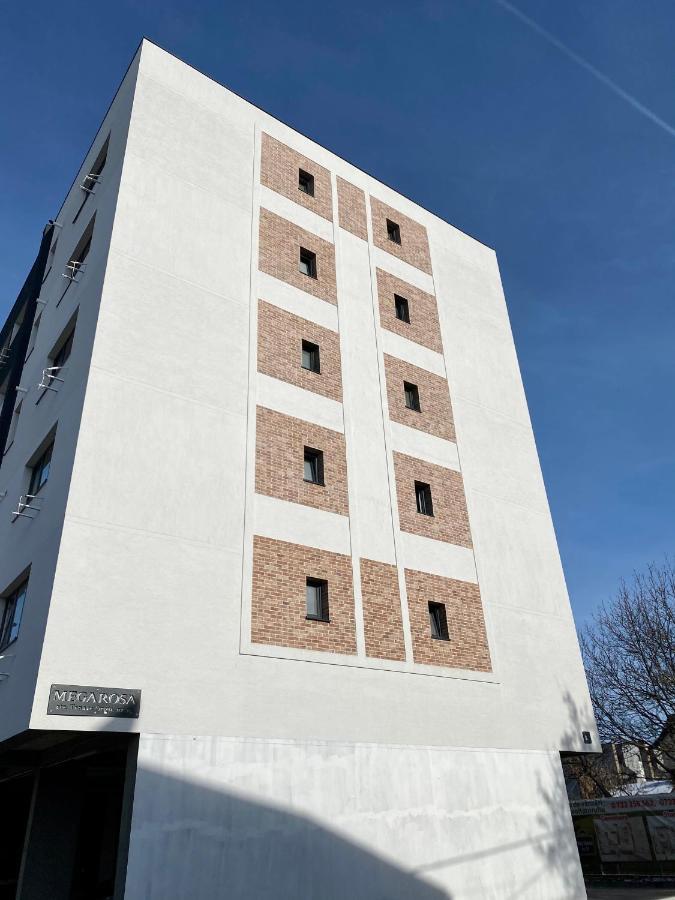 Mega Rossa Residence Bucharest Exterior photo