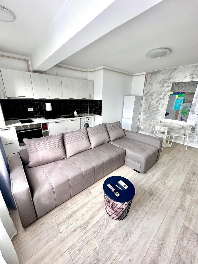 Mega Rossa Residence Bucharest Exterior photo